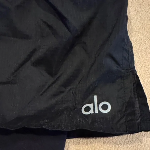 ALO Yoga Women's Black Skort - Picture 7 of 7